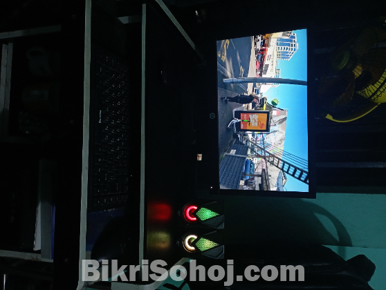 একটি ডেক্সটপ কম্পিউটার বিক্রি হবে